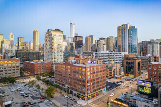 325 W Huron St, Chicago, IL - aerial  map view