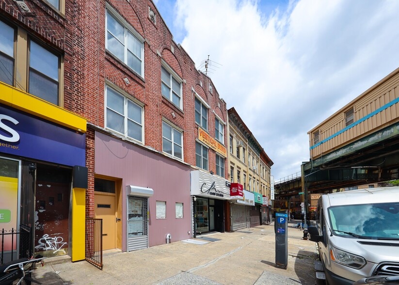 4518 11th Ave, Brooklyn, NY for sale - Building Photo - Image 3 of 36