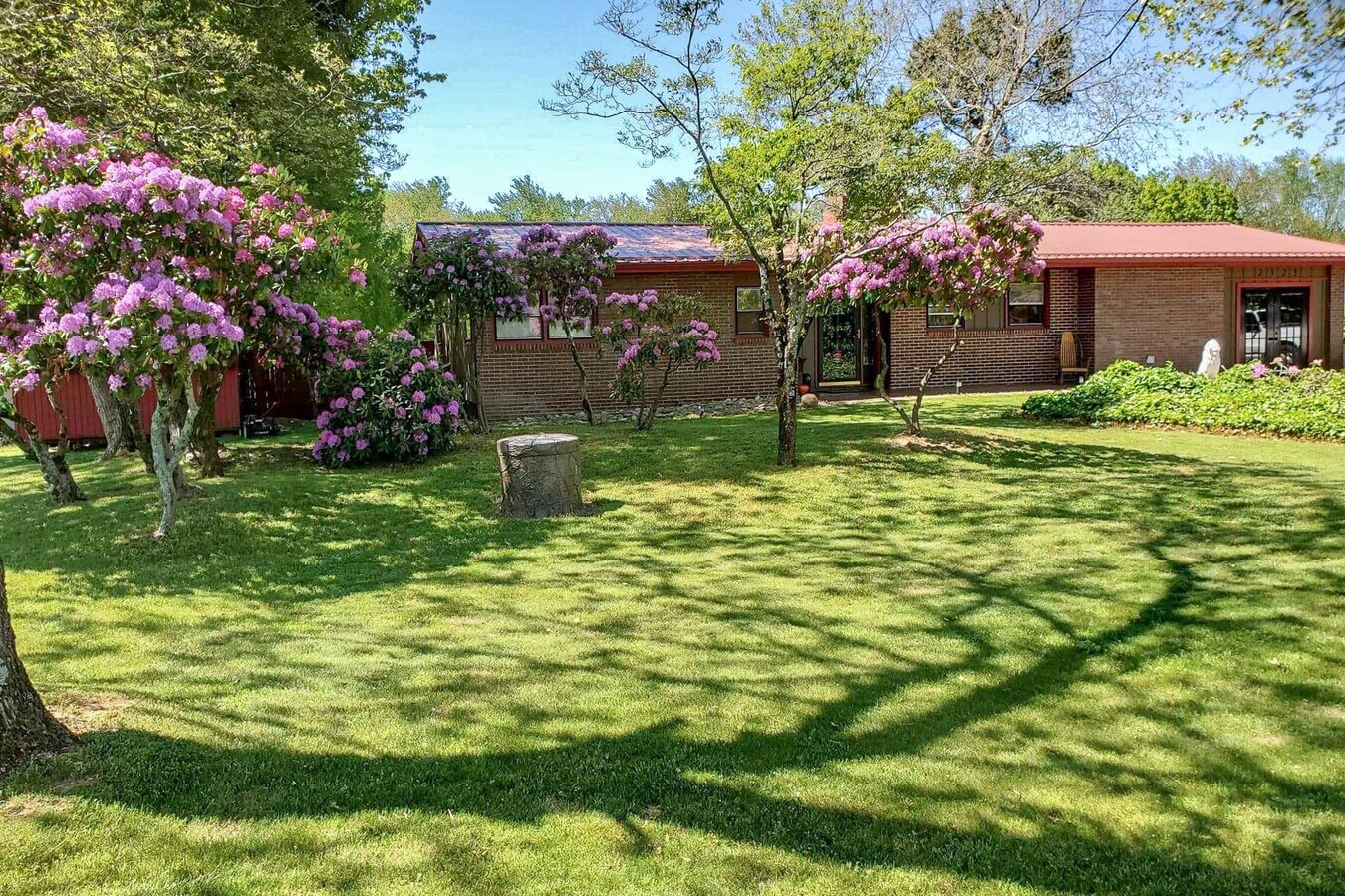 2323 Jeffress Rd, Mills River, NC 28759