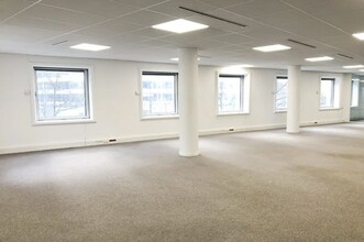 4 Place Des Vosges, Courbevoie for lease Interior Photo- Image 1 of 5