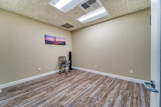 1100 Civic Center Blvd, Yuba City, CA for lease Interior Photo- Image 1 of 2