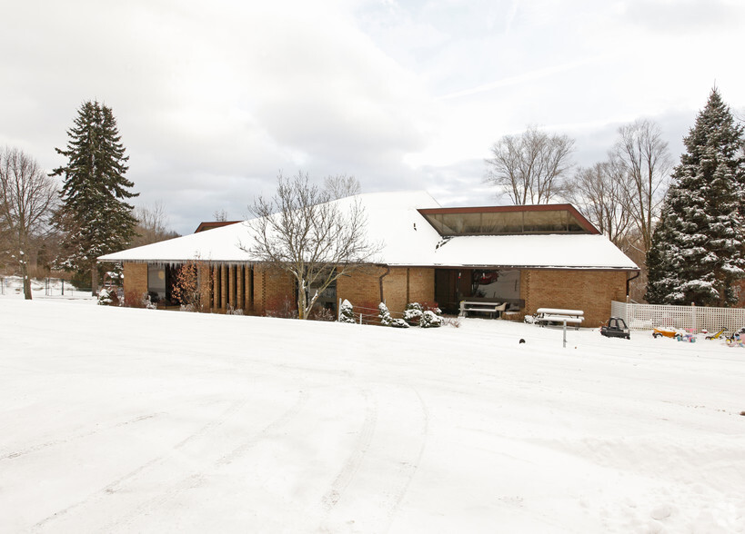 9477 N Territorial Rd, Dexter, MI for sale - Primary Photo - Image 1 of 1