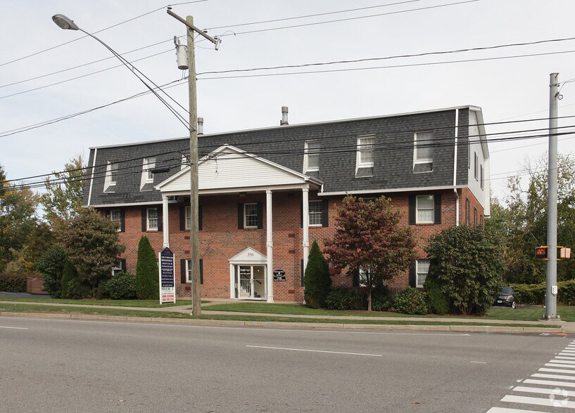 344-350 Silas Deane Hwy, Wethersfield, CT for sale - Primary Photo - Image 1 of 1