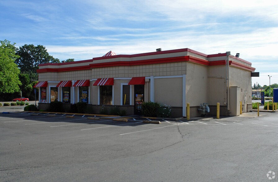 8810 Madison Ave, Fair Oaks, CA for sale - Building Photo - Image 2 of 3
