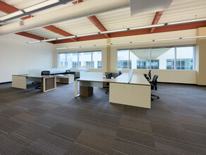 1383 N McDowell Blvd, Petaluma, CA for lease Interior Photo- Image 2 of 5