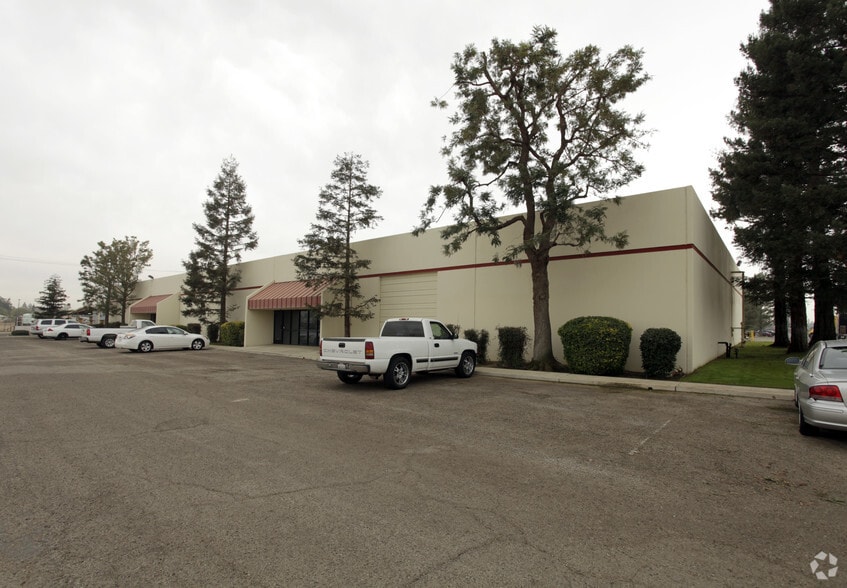 1834-1836 Norris Rd, Bakersfield, CA for lease - Primary Photo - Image 2 of 2