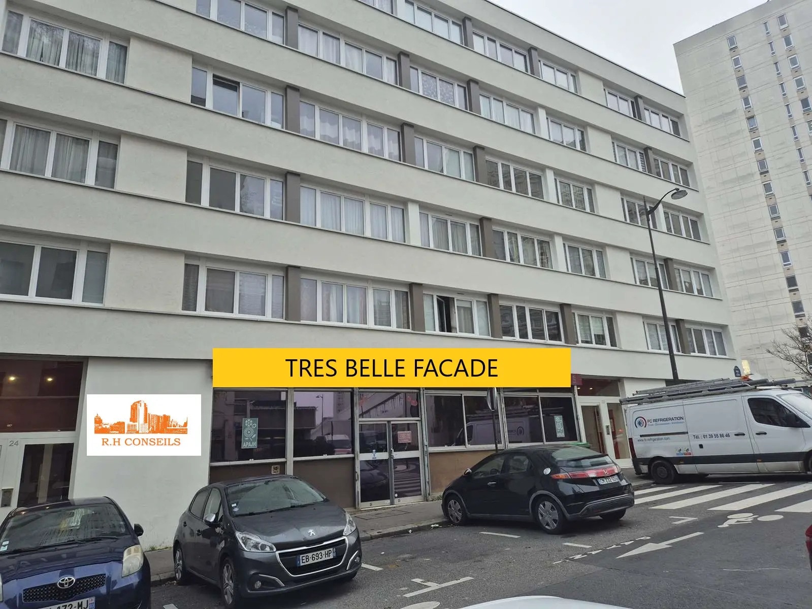 Rue Des Lilas, Paris for lease Building Photo- Image 1 of 2