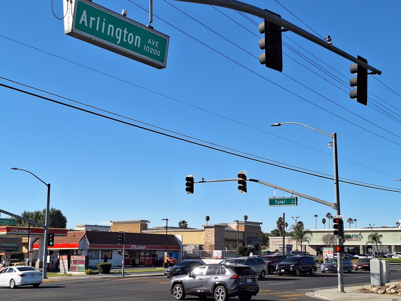 10303 Arlington Ave, Riverside, CA for sale - Building Photo - Image 3 of 11