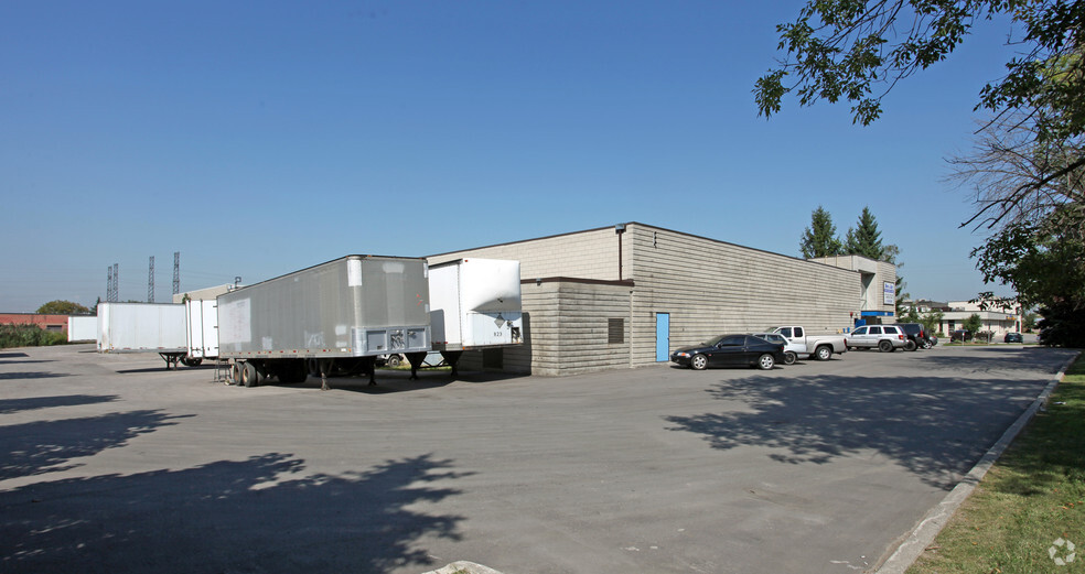 910 Brock Rd, Pickering, ON for lease - Building Photo - Image 2 of 2