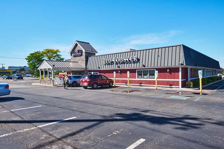 675 US Highway 1 S, Iselin, NJ for lease - Building Photo - Image 2 of 8