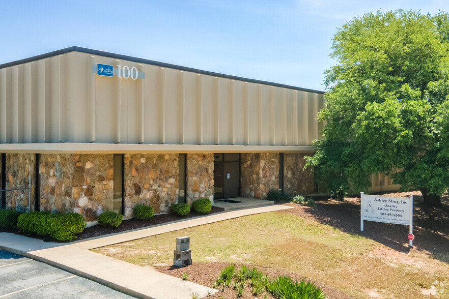 100 Great Sw Pky, Atlanta, GA for lease - Primary Photo - Image 1 of 4