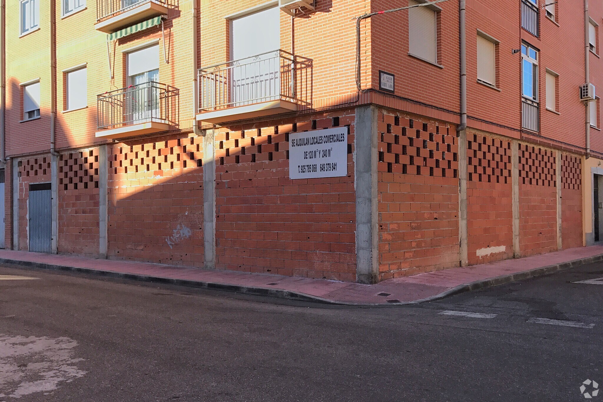 Calle León, 5, Torrijos, Toledo for lease Interior Photo- Image 1 of 1