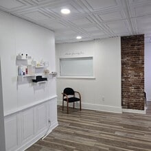 8 Jackson Ct, Lawrence, MA for lease Building Photo- Image 2 of 3