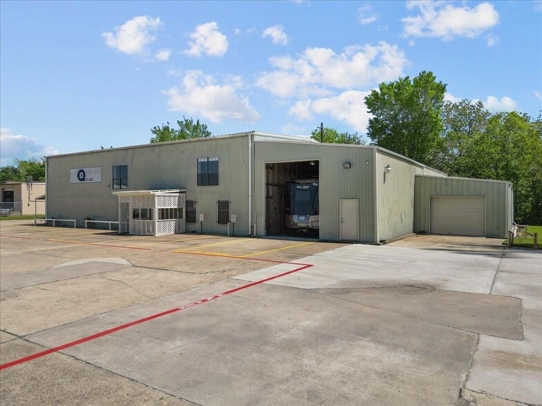 4425 FM 2351 Rd, Friendswood, TX for sale - Building Photo - Image 1 of 1