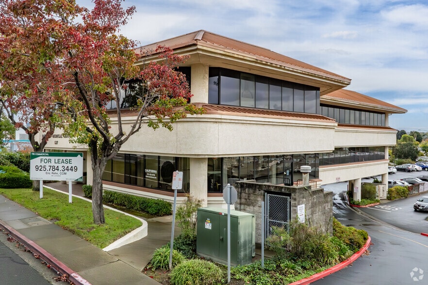 127 Hospital Dr, Vallejo, CA for lease - Building Photo - Image 3 of 6