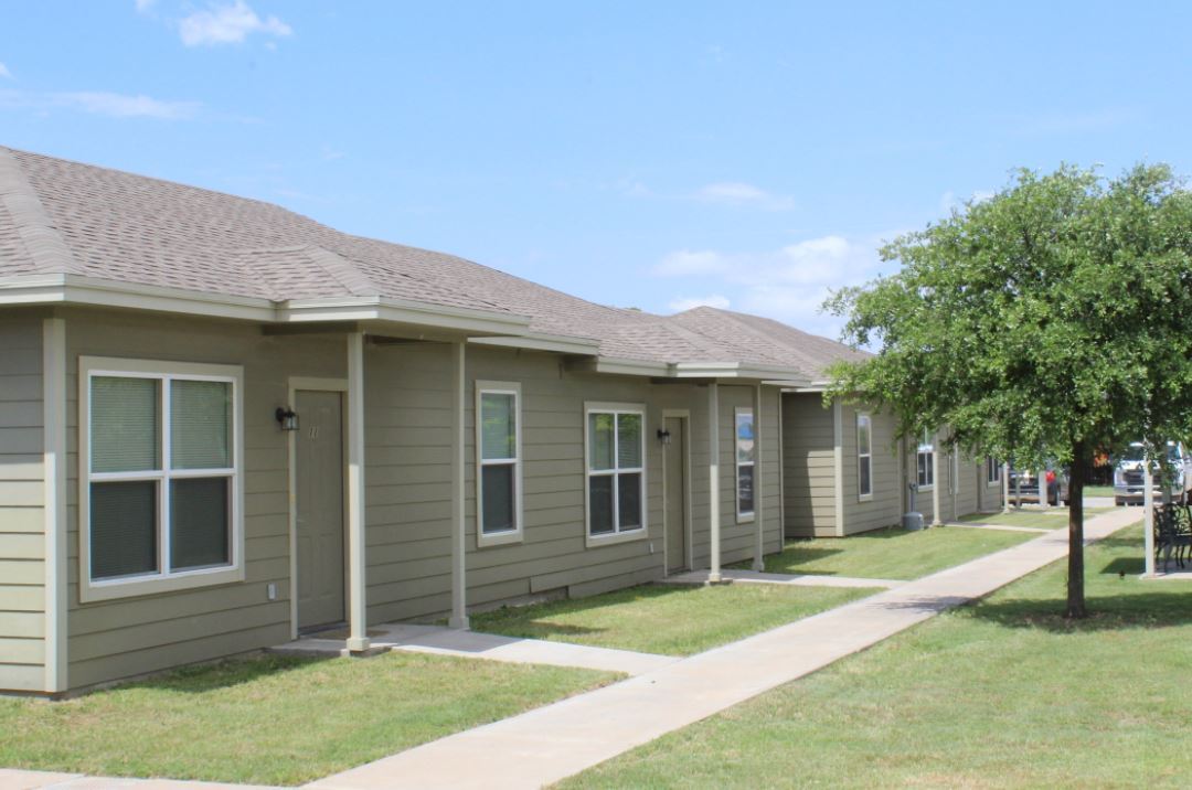 1306 E 12th St, Big Lake, TX for sale Primary Photo- Image 1 of 1