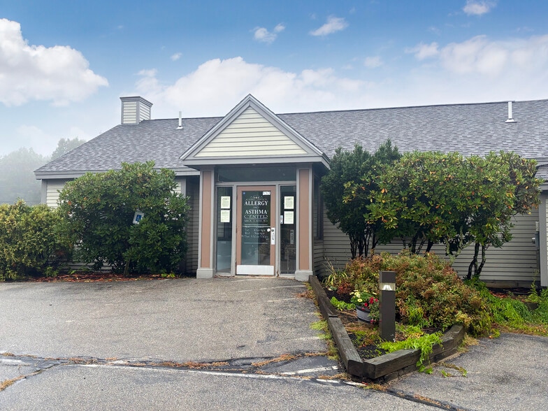 161-163 Rochester Hill Rd, Rochester, NH for sale - Building Photo - Image 2 of 2