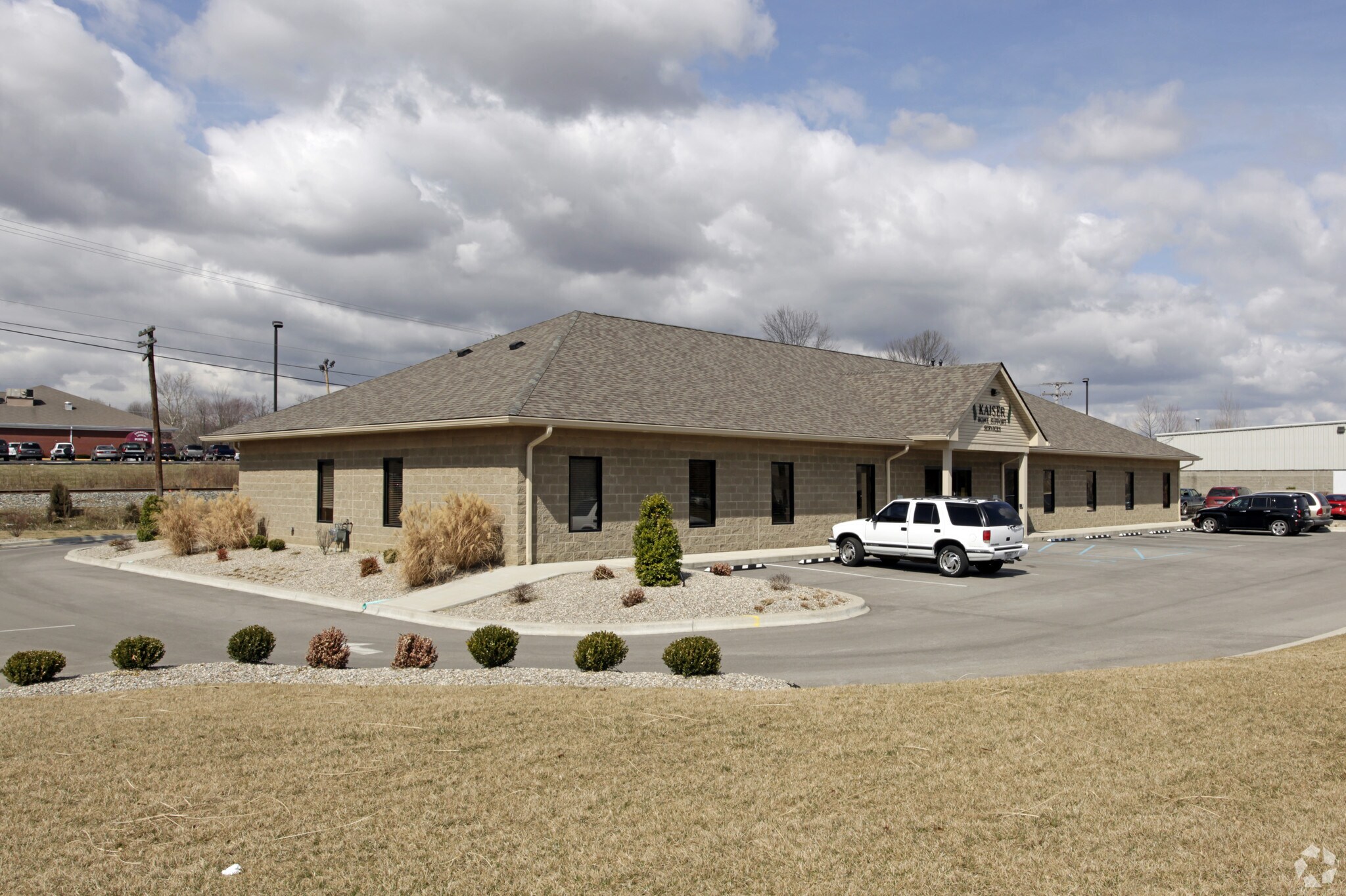1913 Unruh Ct, New Albany, IN for sale Primary Photo- Image 1 of 1