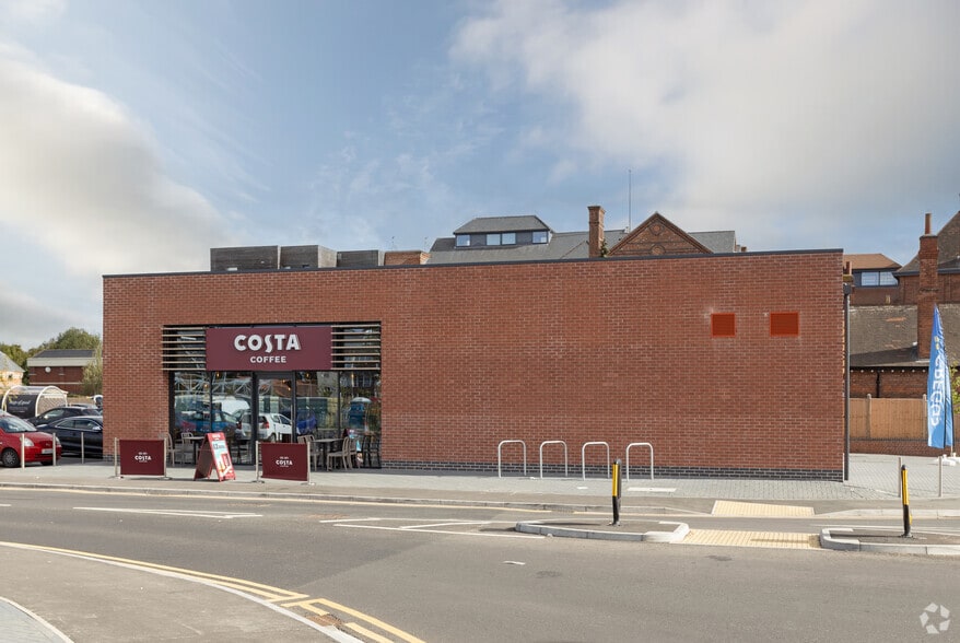 North Gate, Newark for sale - Building Photo - Image 2 of 2