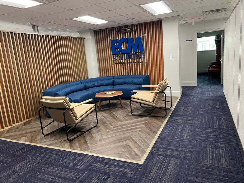 4000 Park Rd, Charlotte, NC for sale - Interior Photo - Image 3 of 8