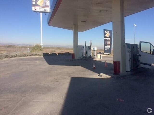 Retail in Griñón, Madrid for sale Primary Photo- Image 1 of 1