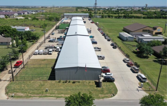 2163 Golden Heights Rd, Fort Worth, TX for lease - Building Photo - Image 1 of 10