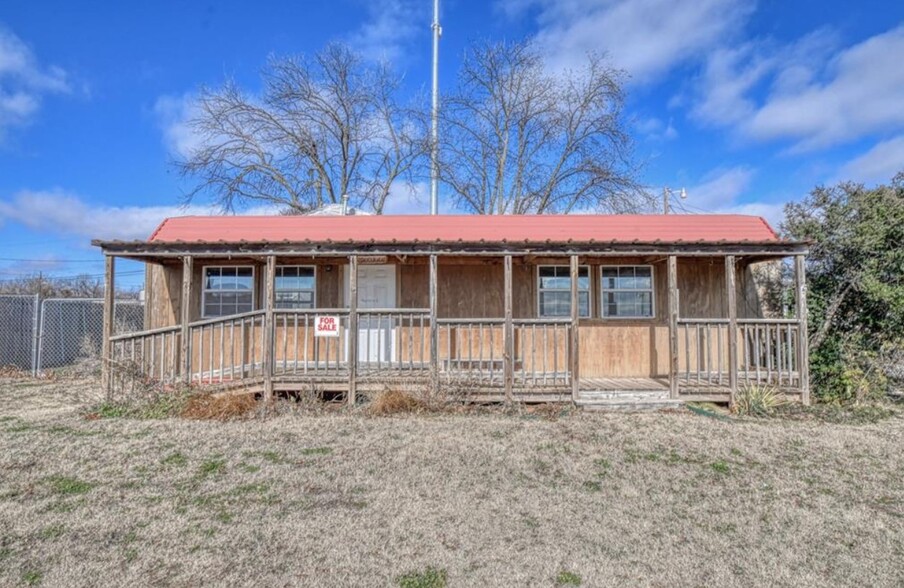 521 Eel River St, Purcell, OK for sale - Building Photo - Image 1 of 33