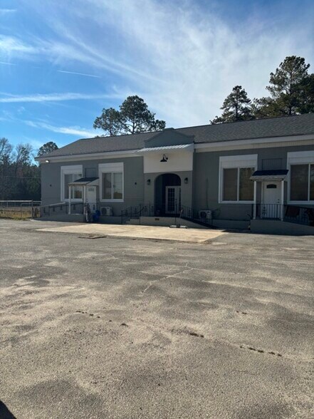 12133 Henry St, Claxton, GA for sale - Primary Photo - Image 1 of 27