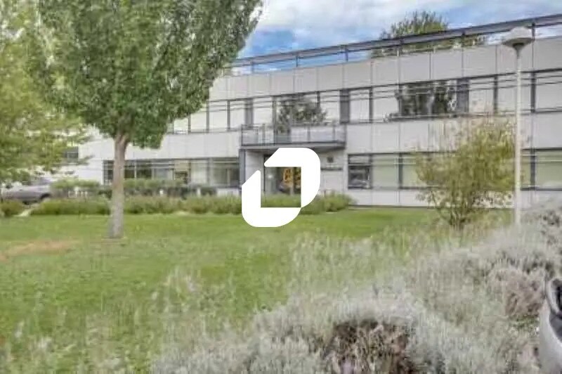 Location Bureaux 130 m² - Photo 1