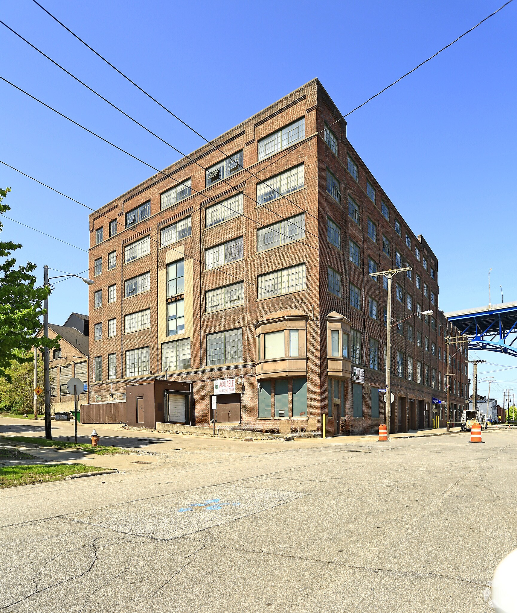 2249 Elm St, Cleveland, OH for sale Primary Photo- Image 1 of 1