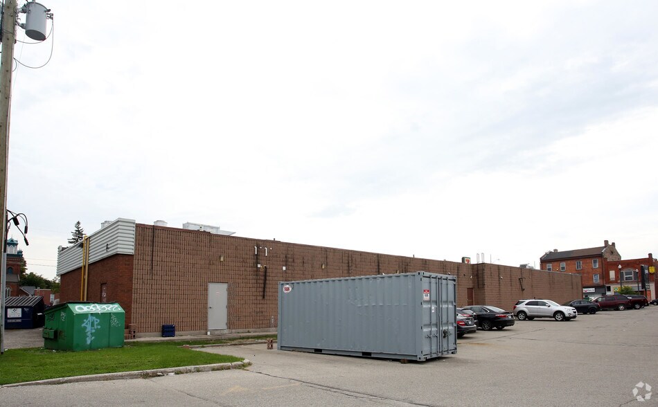 3-11 Huron St, Woodstock, ON for lease - Building Photo - Image 3 of 4