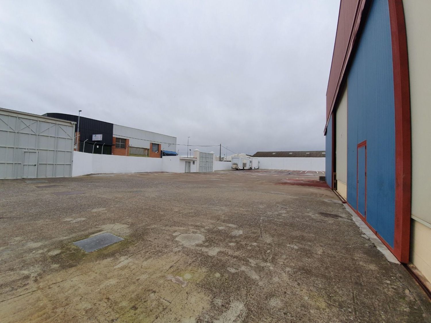 Industrial in SEVILLA for lease Building Photo- Image 1 of 10