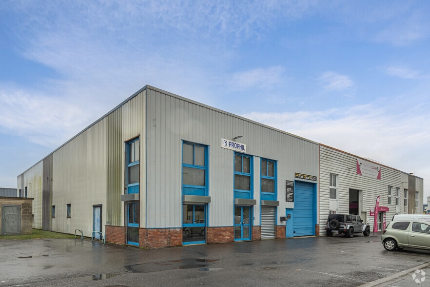 90 Rue Albert Einstein, Saint-Maximin for lease - Building Photo - Image 2 of 2