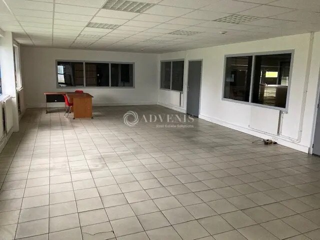 Office in Blois for lease Interior Photo- Image 1 of 6