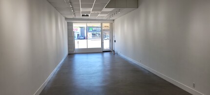 22731-22735 Ventura Blvd, Woodland Hills, CA for lease Interior Photo- Image 2 of 4