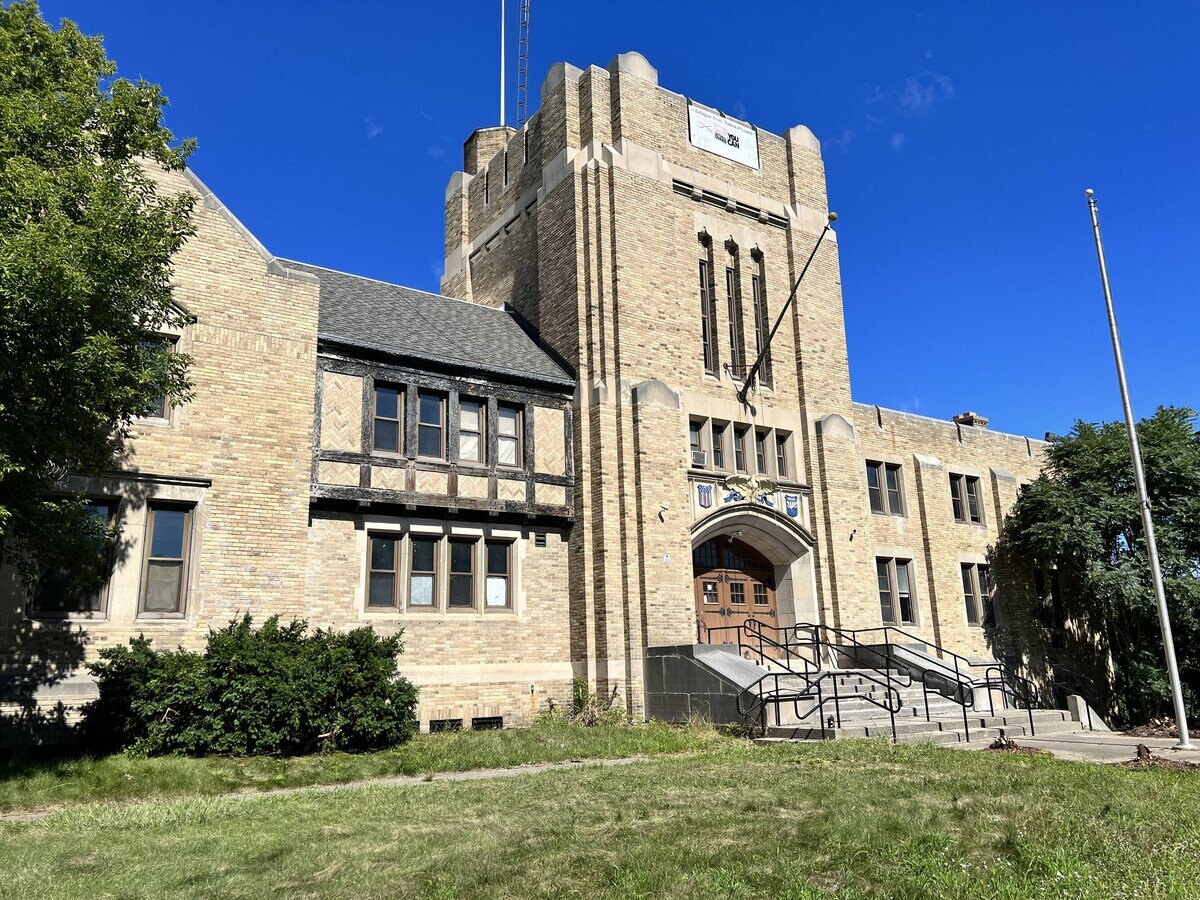 Building Photo