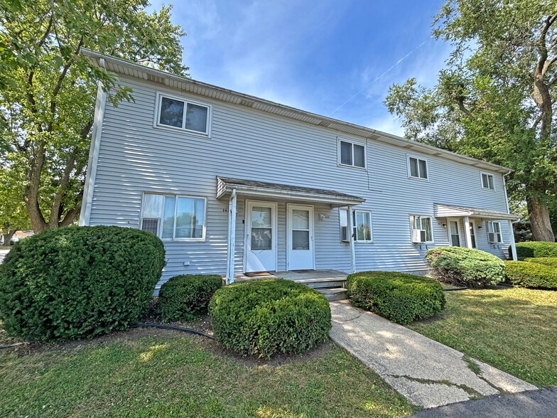 261 Mohawk Dr, Bourbonnais, IL for sale - Primary Photo - Image 1 of 8