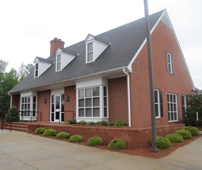 4361 Rivoli Dr, Macon, GA 31210