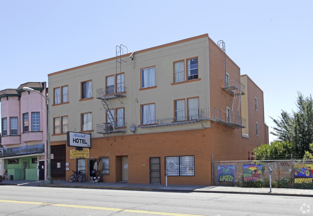 23172327 International Blvd, Oakland, CA 94601