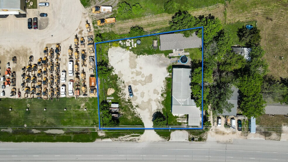 8128 TX-21, Bryan, TX for sale - Primary Photo - Image 1 of 1