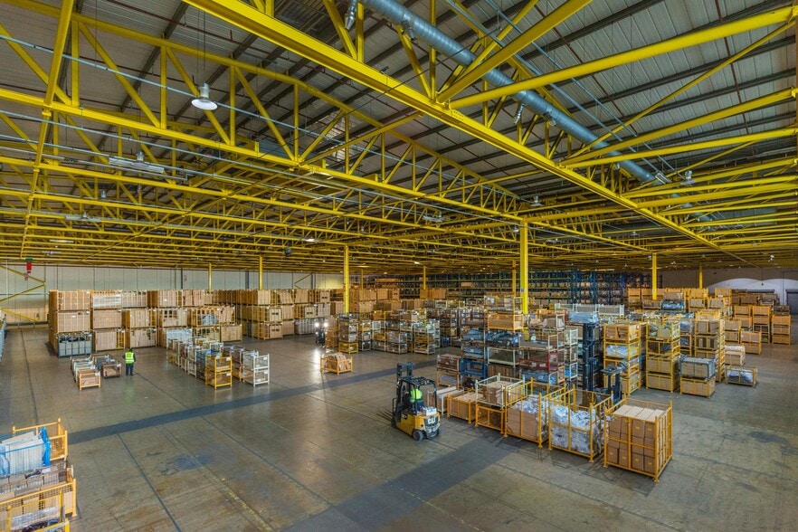 Hunter Blvd, Lutterworth for lease - Interior Photo - Image 3 of 7