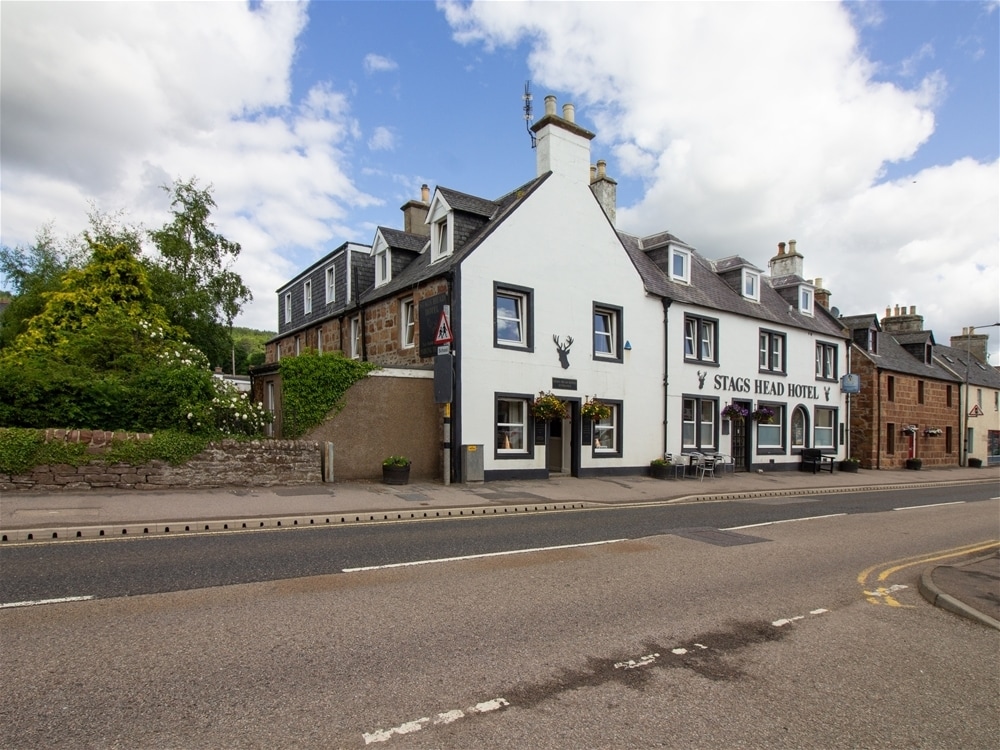 Stags Head Hotel, Golspie for sale Building Photo- Image 1 of 29