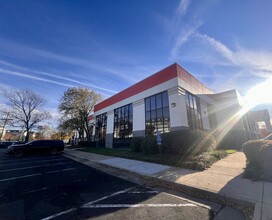 5558-5584 General Washington Dr, Alexandria, VA for lease Building Photo- Image 2 of 11