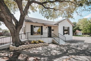 1407 N Wheeler St, Victoria TX - Loft