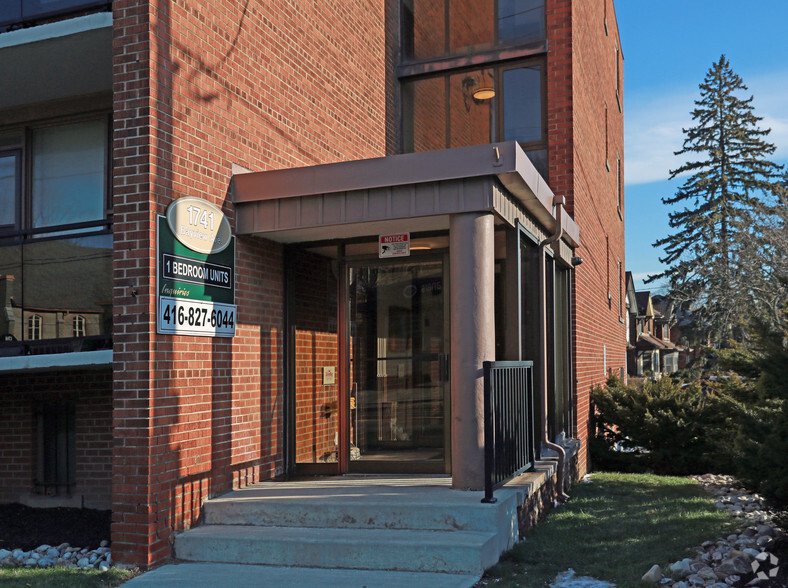 1741 Bayview Ave, Toronto, ON for sale - Building Photo - Image 3 of 4