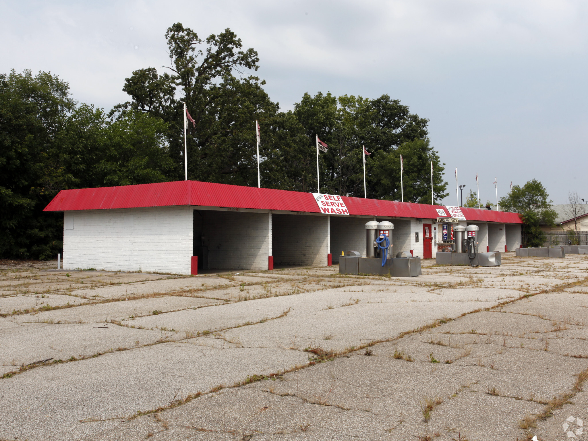 4009 Clio Rd, Flint, MI for sale Primary Photo- Image 1 of 1