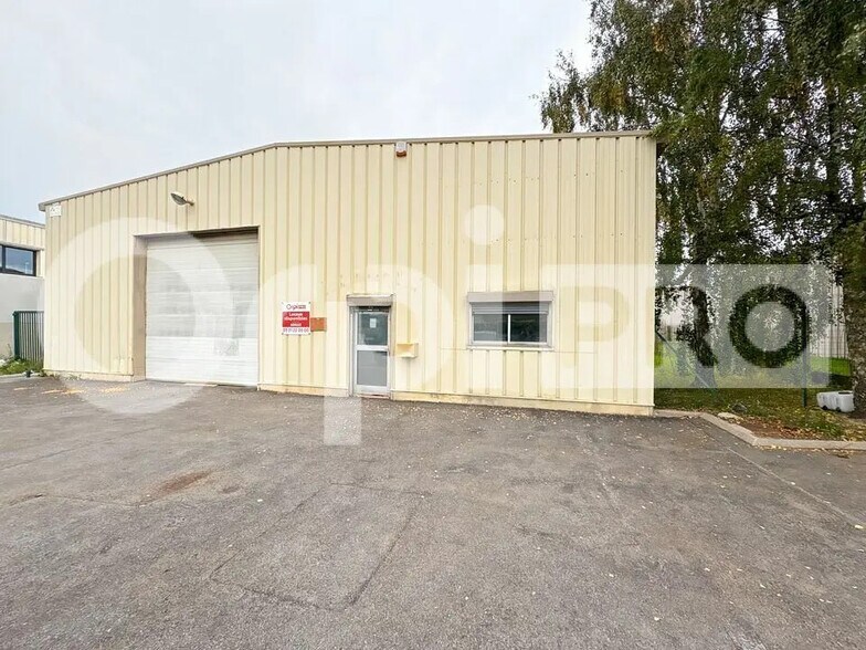 Industrial in Saint-Laurent-Blangy for lease - Building Photo - Image 1 of 13