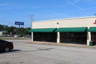 1711 N East End Blvd, Marshall, TX for lease Building Photo- Image 2 of 16