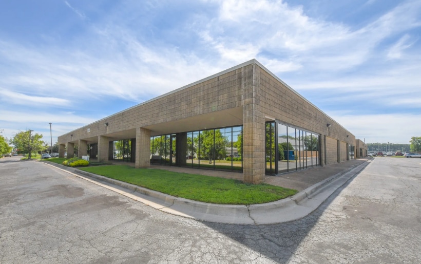 2705 Artie St SW, Huntsville, AL for lease Building Photo- Image 1 of 8