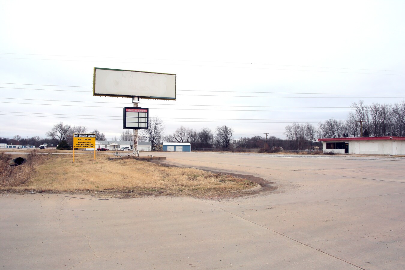 900 S Chouteau Ave, Chouteau, OK 74337